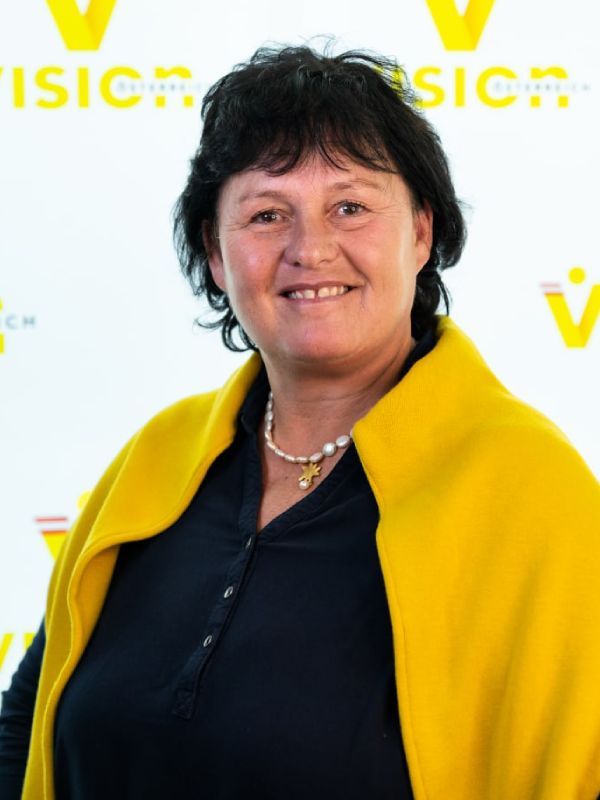 Ulrike Ortner, BA